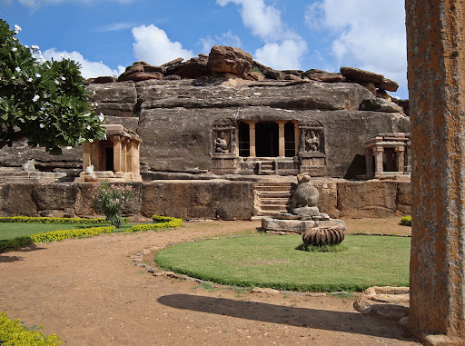 Ravana Phadi Cave, Aihole