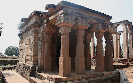 Sanchi's tetrastyle prostyle Gupta period temple