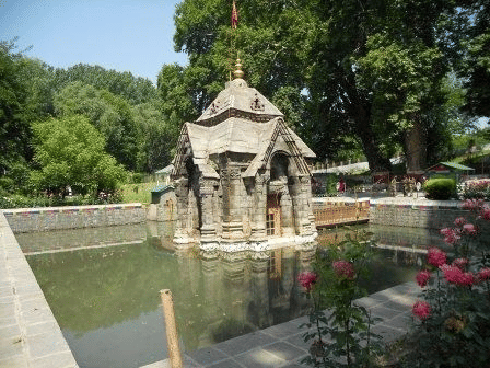 Pandrethan Temple